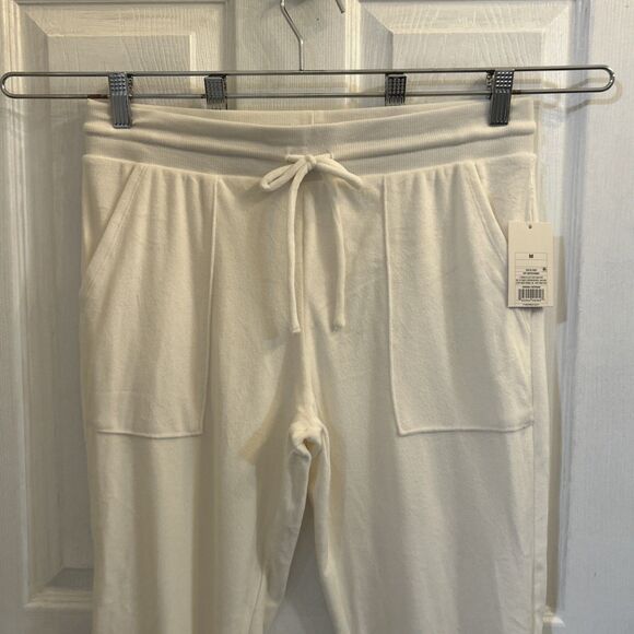 NWT Star Above Women's Lounge Sleep Jogger Pants Off White SIZE Medium - Picture 2 of 16